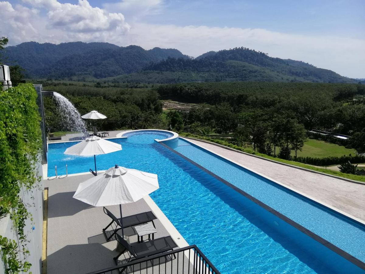 Khaolak Blue Sky Villa Khao Lak Exterior photo
